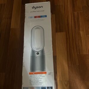 Dyson air purifier hot and cold hp07 brand new
